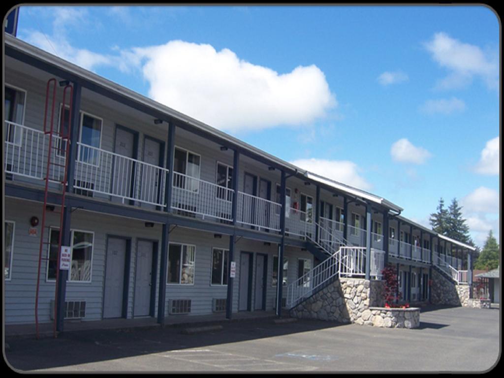 Pacific Inn Motel フォークス エクステリア 写真
